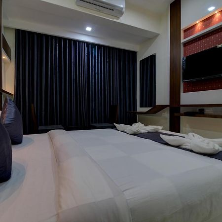 Hotel Mourya Residency Νάβι Μουμπάι Εξωτερικό φωτογραφία