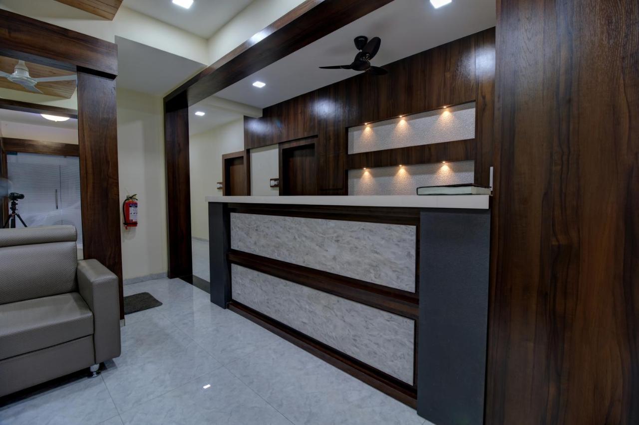 Hotel Mourya Residency Νάβι Μουμπάι Εξωτερικό φωτογραφία