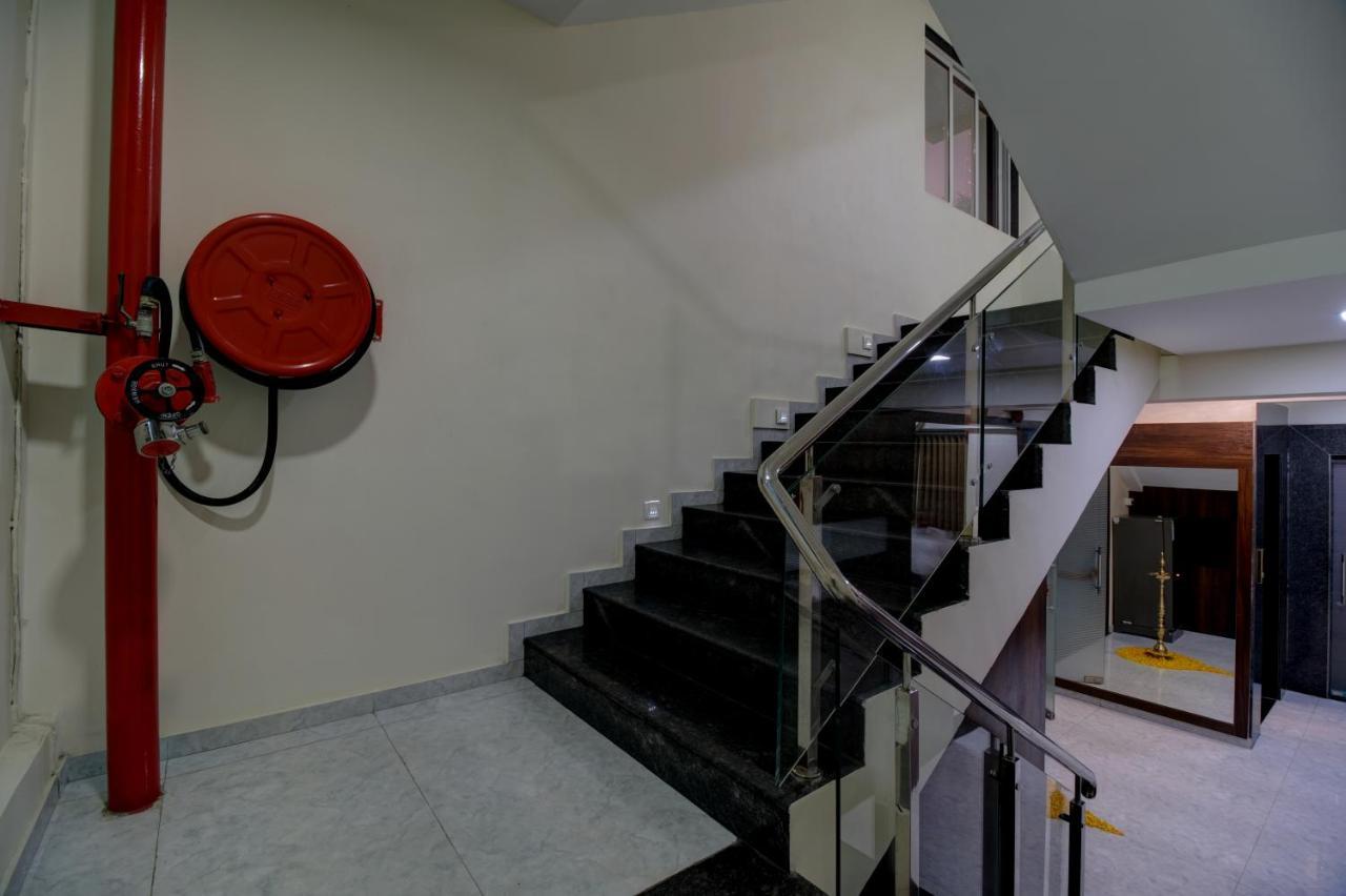 Hotel Mourya Residency Νάβι Μουμπάι Εξωτερικό φωτογραφία